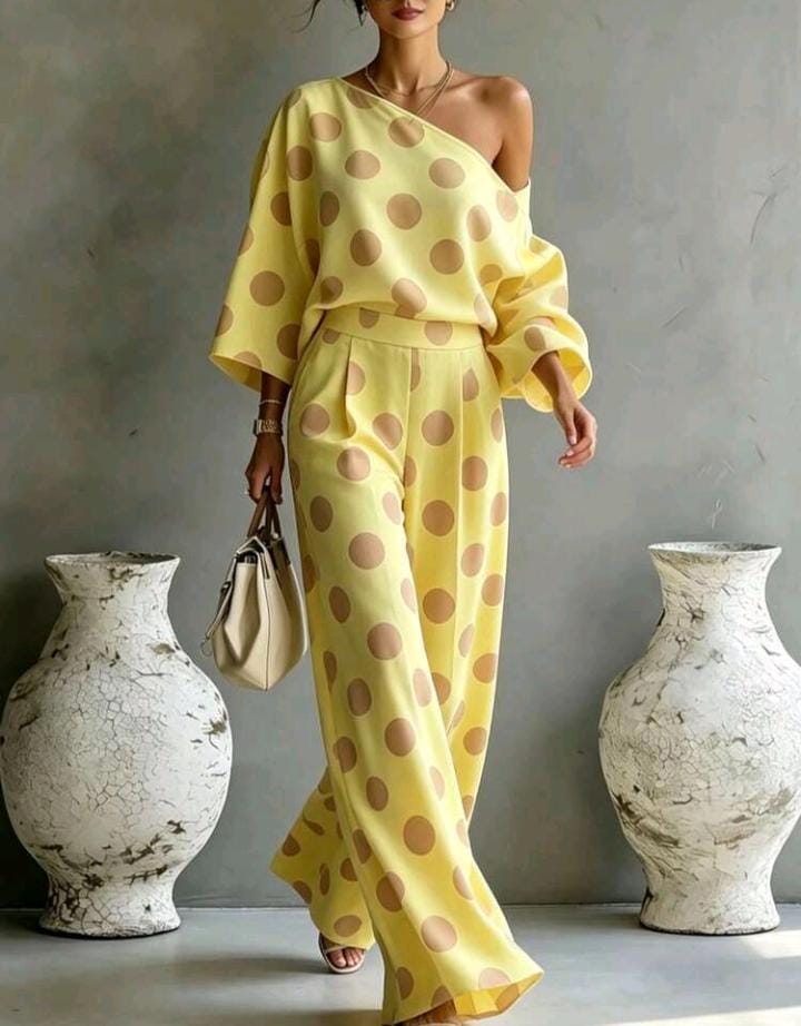 SET AMARILLO LUNARES