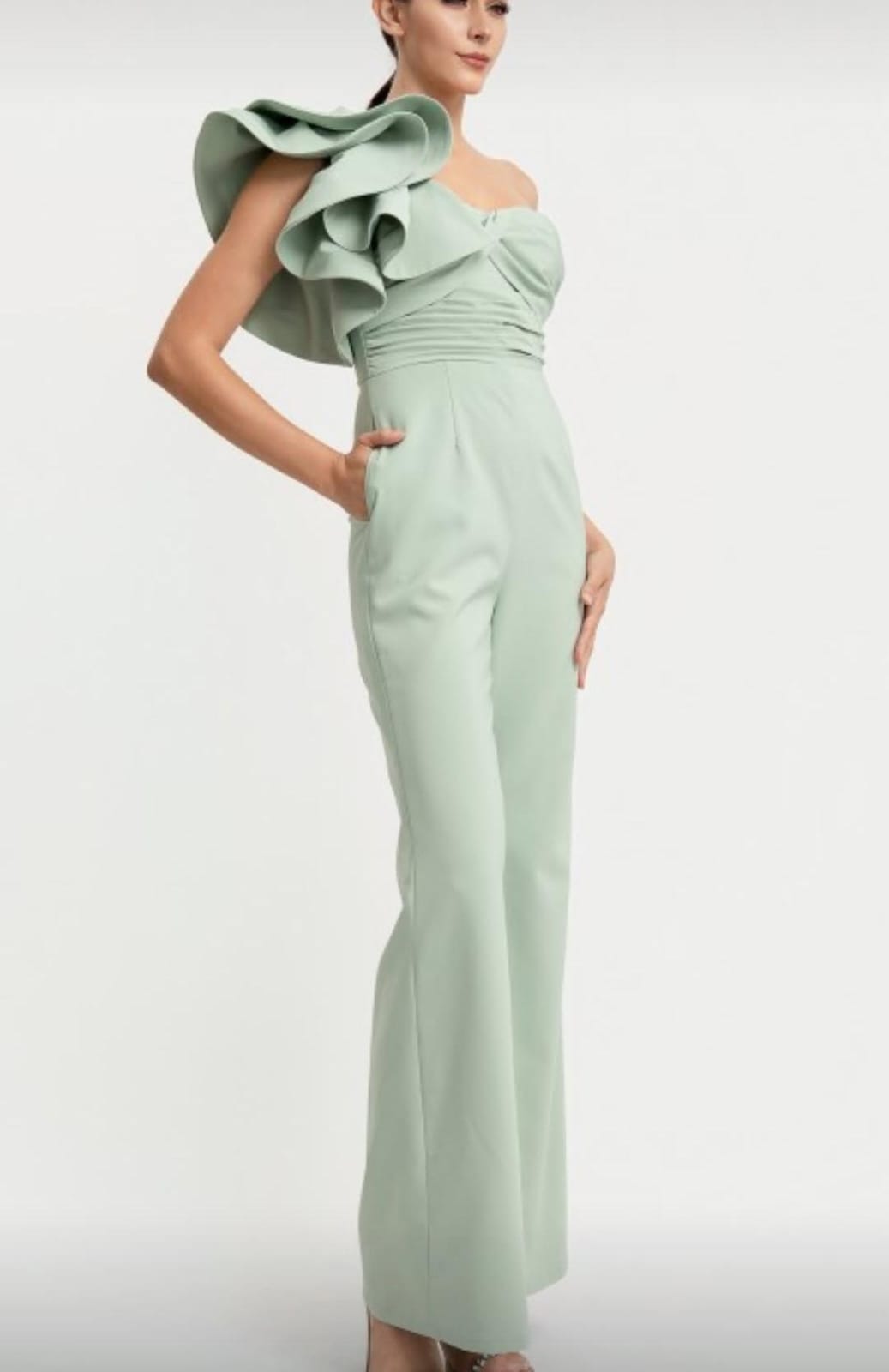JUMPSUIT MENTA UN HOMBRO